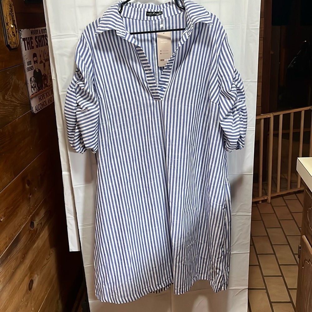NWT Emery Rose Dress.